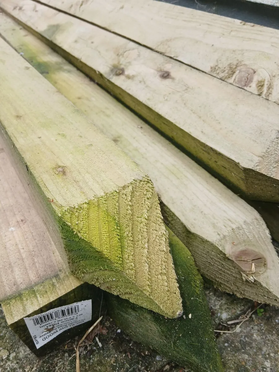 Timber fencing Sheets and timber posts. - Image 1