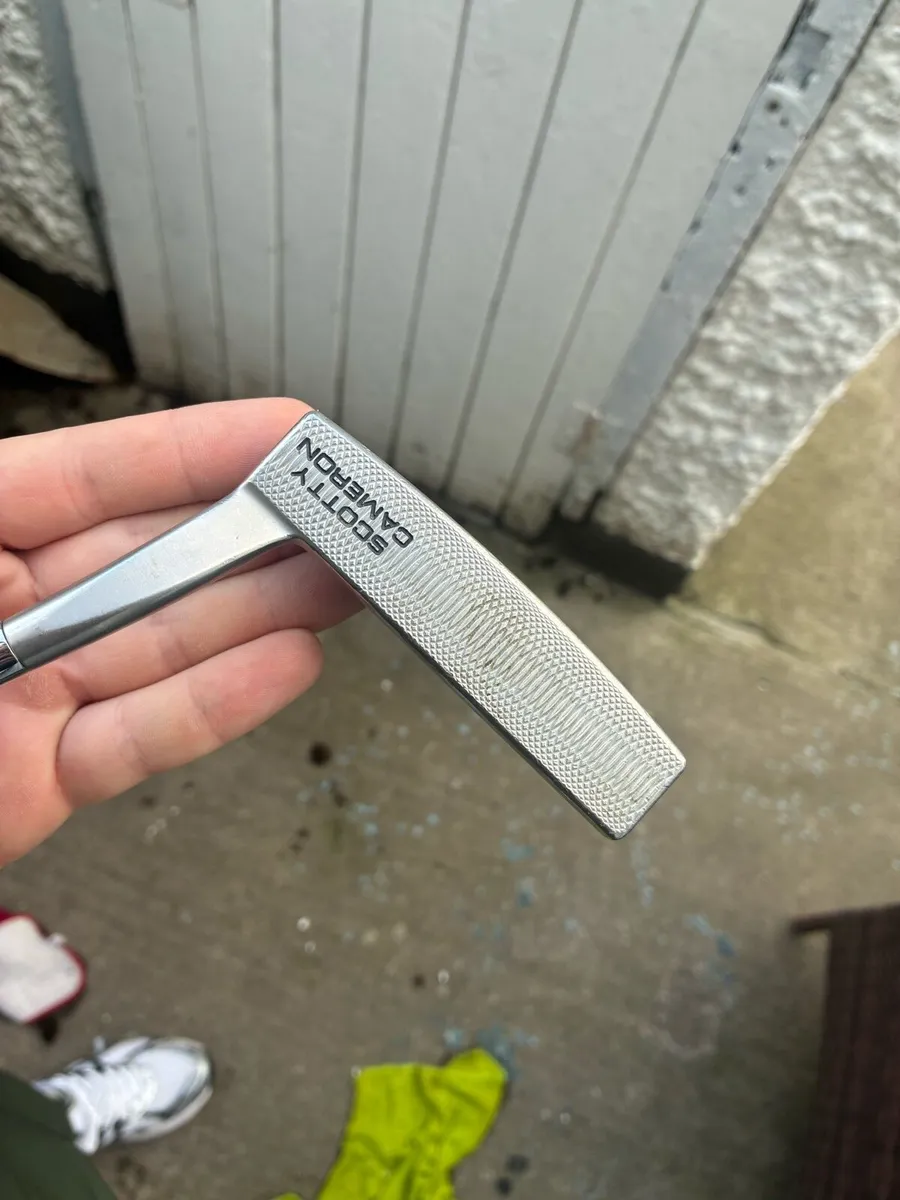 Scotty Cameron golo 3 putter 34 inch - Image 2