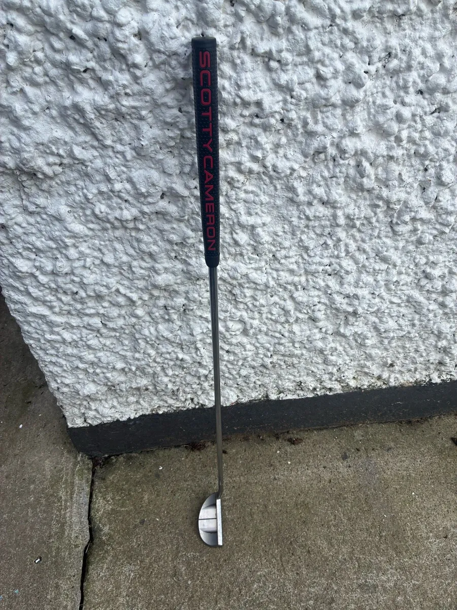 Scotty Cameron golo 3 putter 34 inch - Image 1