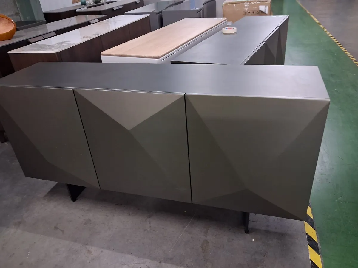 Showroom Furniture Auction - Image 3