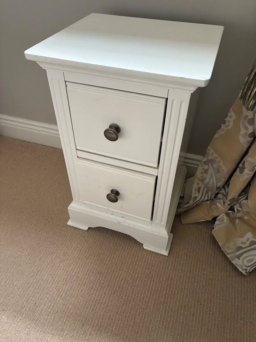 Cream 4 ft bed and off white bedside locker - Image 2