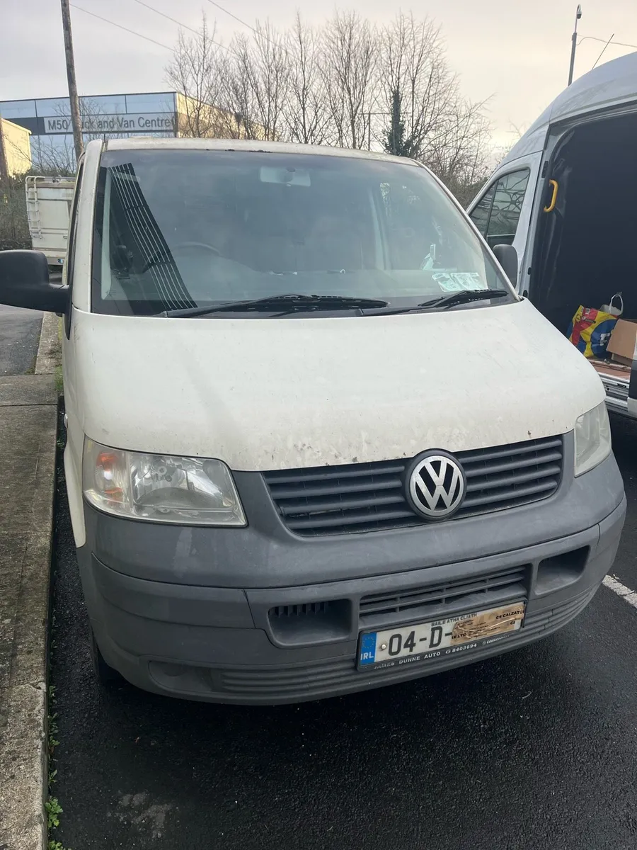 VW Transporter T5 LWB - Image 1