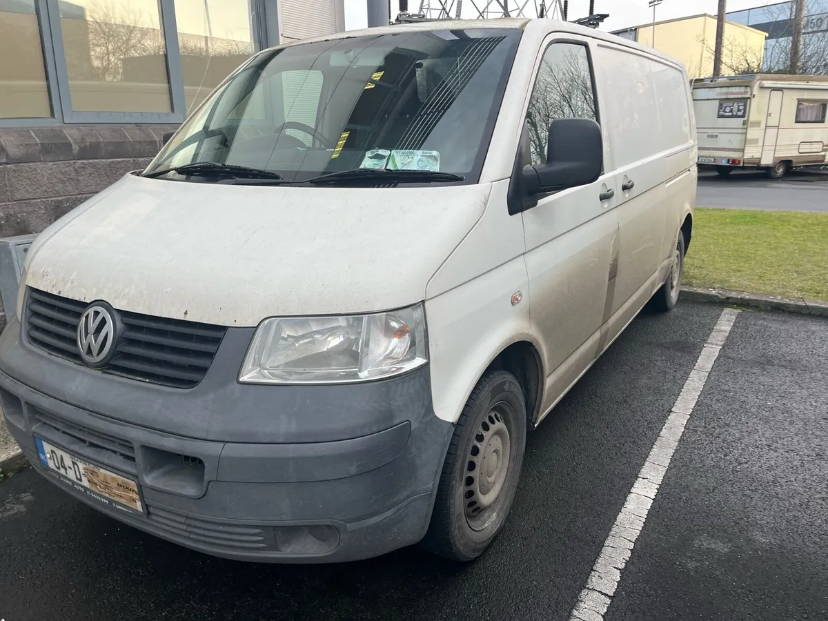 VW Transporter T5 LWB - Image 2