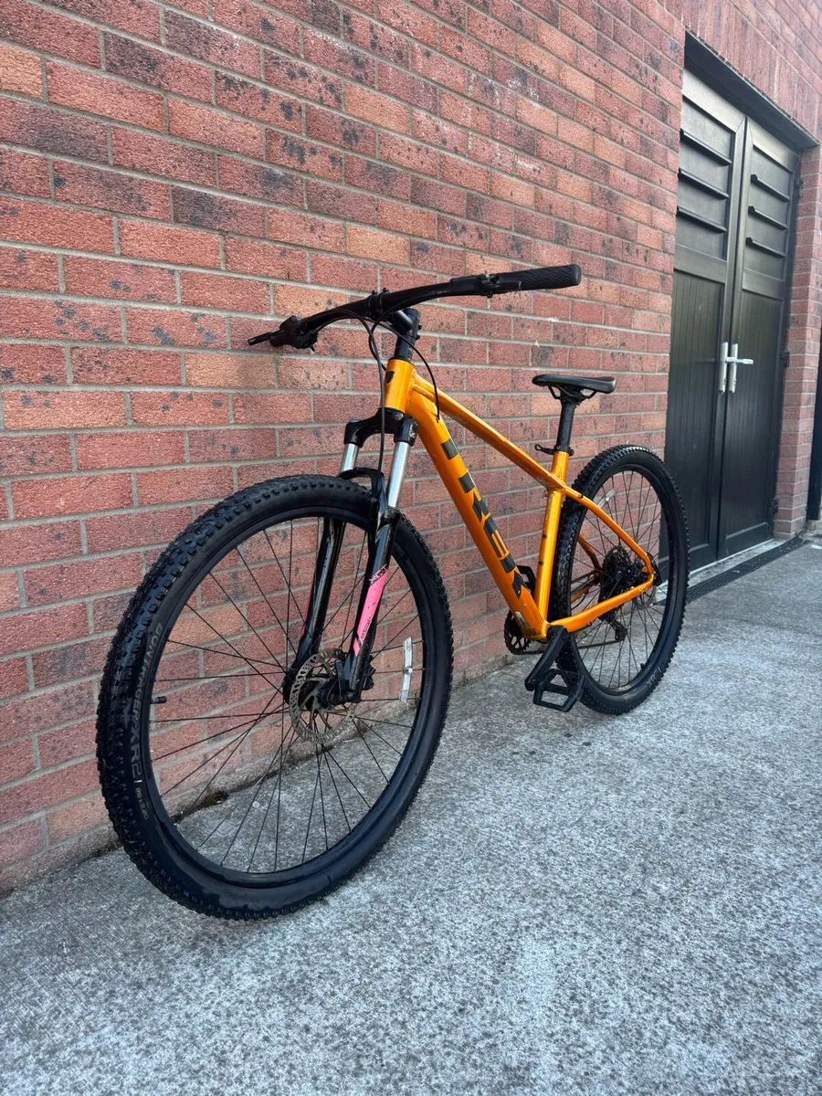 Trek Marlin 6 3rd Generation - Image 3