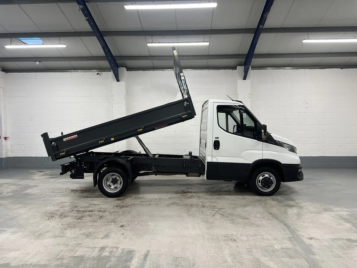 2025 Iveco Daily Tipper Van - Image 1