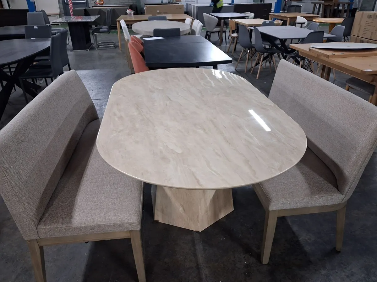 Showroom Furniture Auction - Image 4