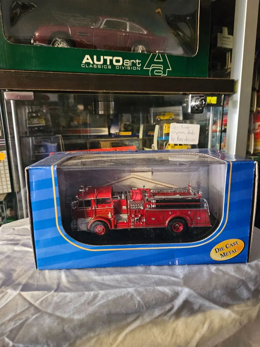 Corgi Fire Engine - Image 1