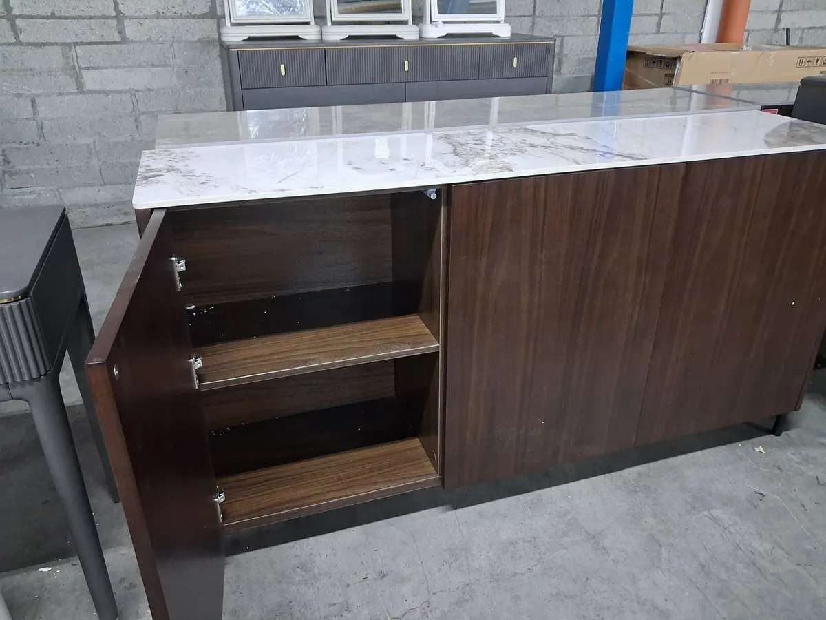 Showroom Furniture Auction - Image 4