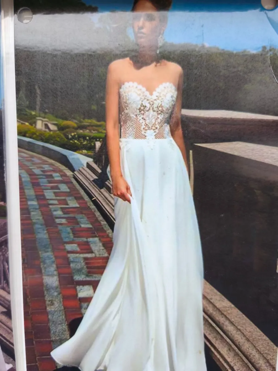 Wedding dress - Image 4