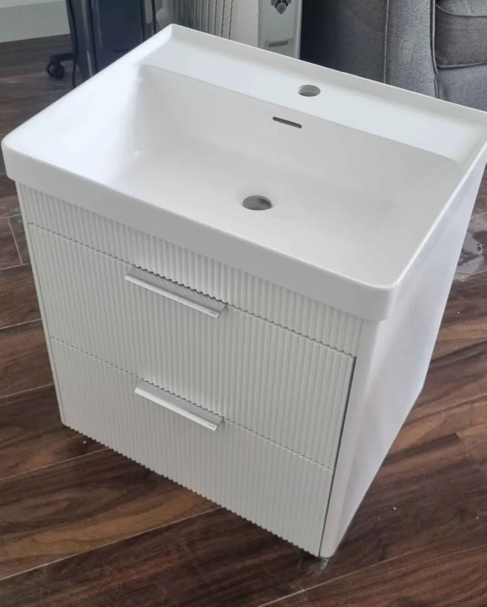 Sonas Wall Hung Vanity Unit & Basin - Image 4