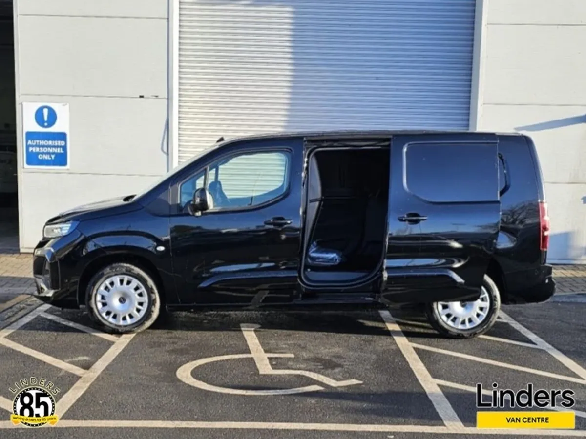 Opel Combo 262 LWB SPORTIVE 5YR WARRANTY - Image 3