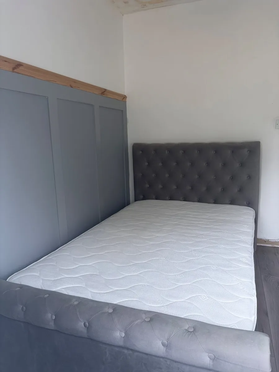 Small double side opening ottoman bed - Image 1