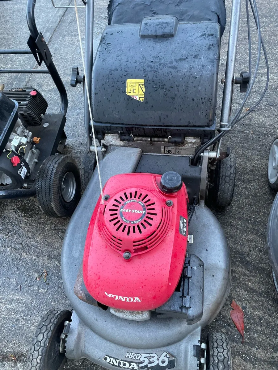 Lawn mower - Image 2