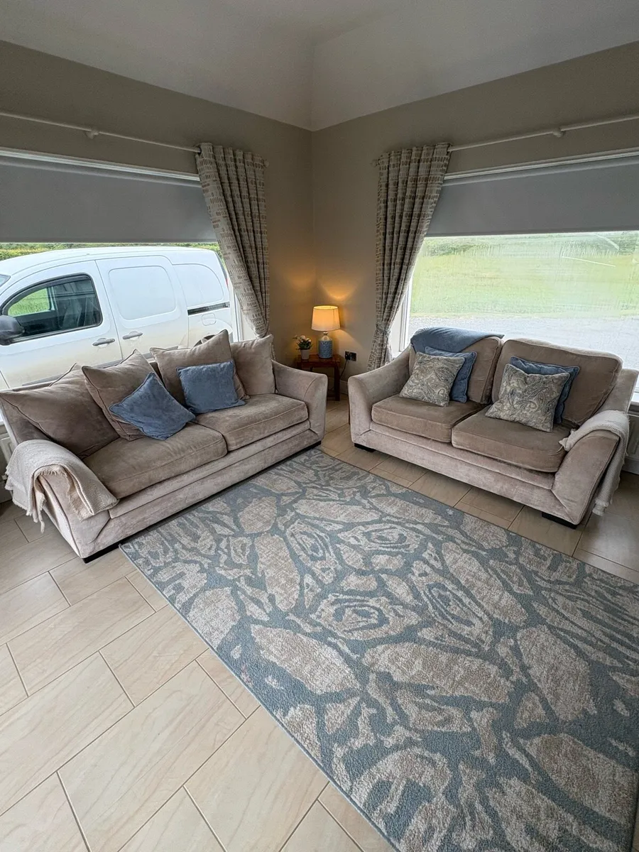 3 and 2 seater couch - Image 1