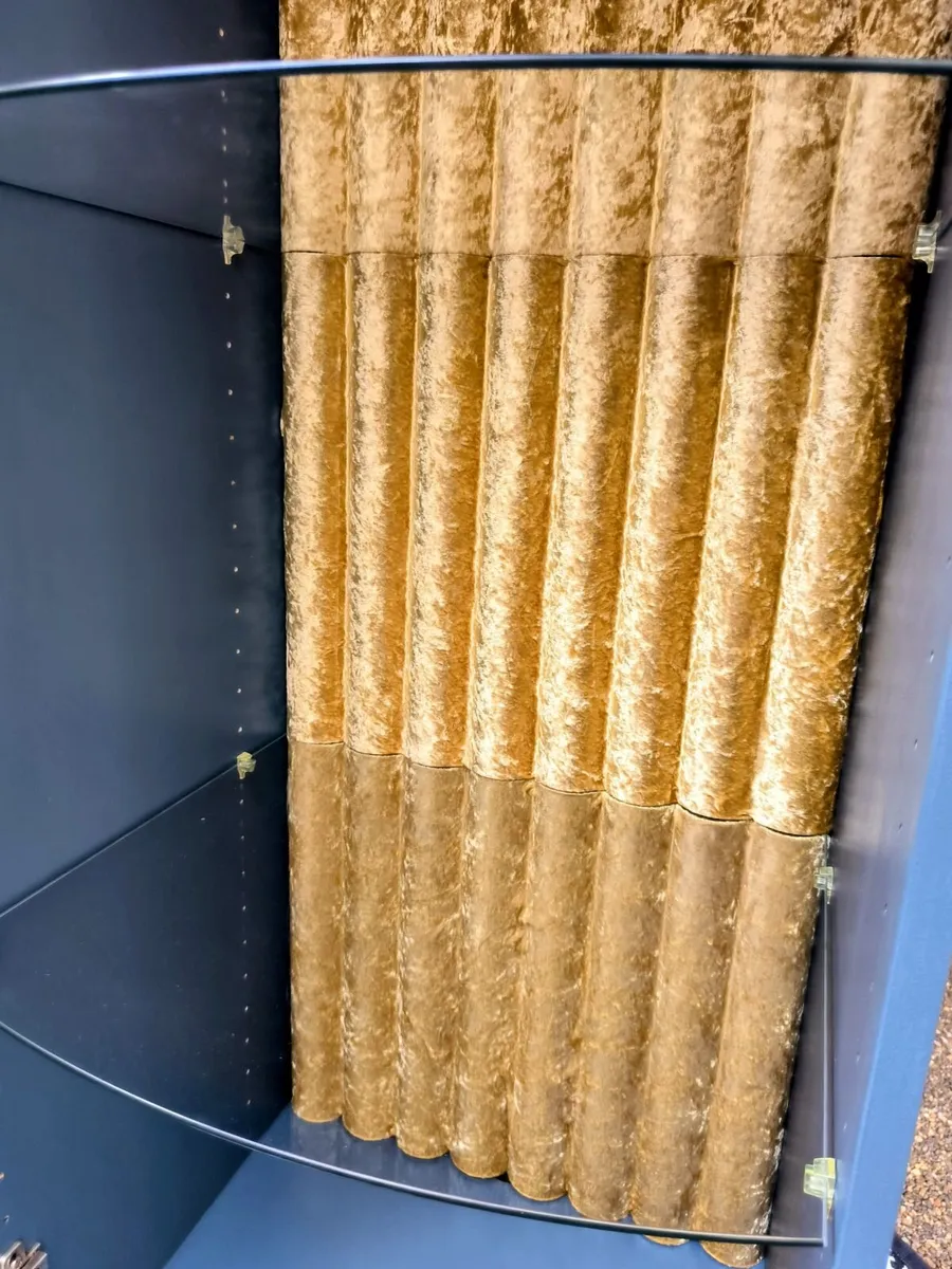 Display cabinet - Image 2