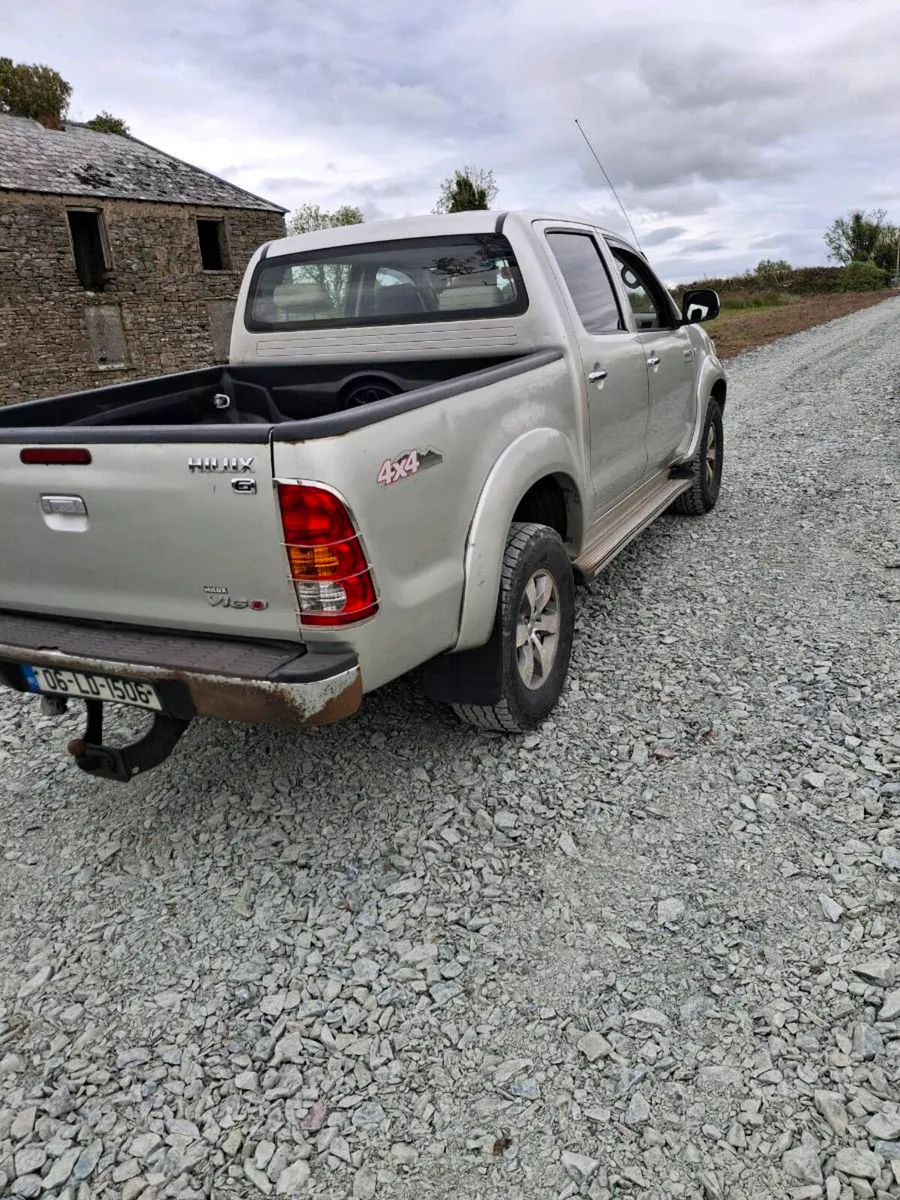 TOYOTA HILUX 2006 3.0L - Image 4