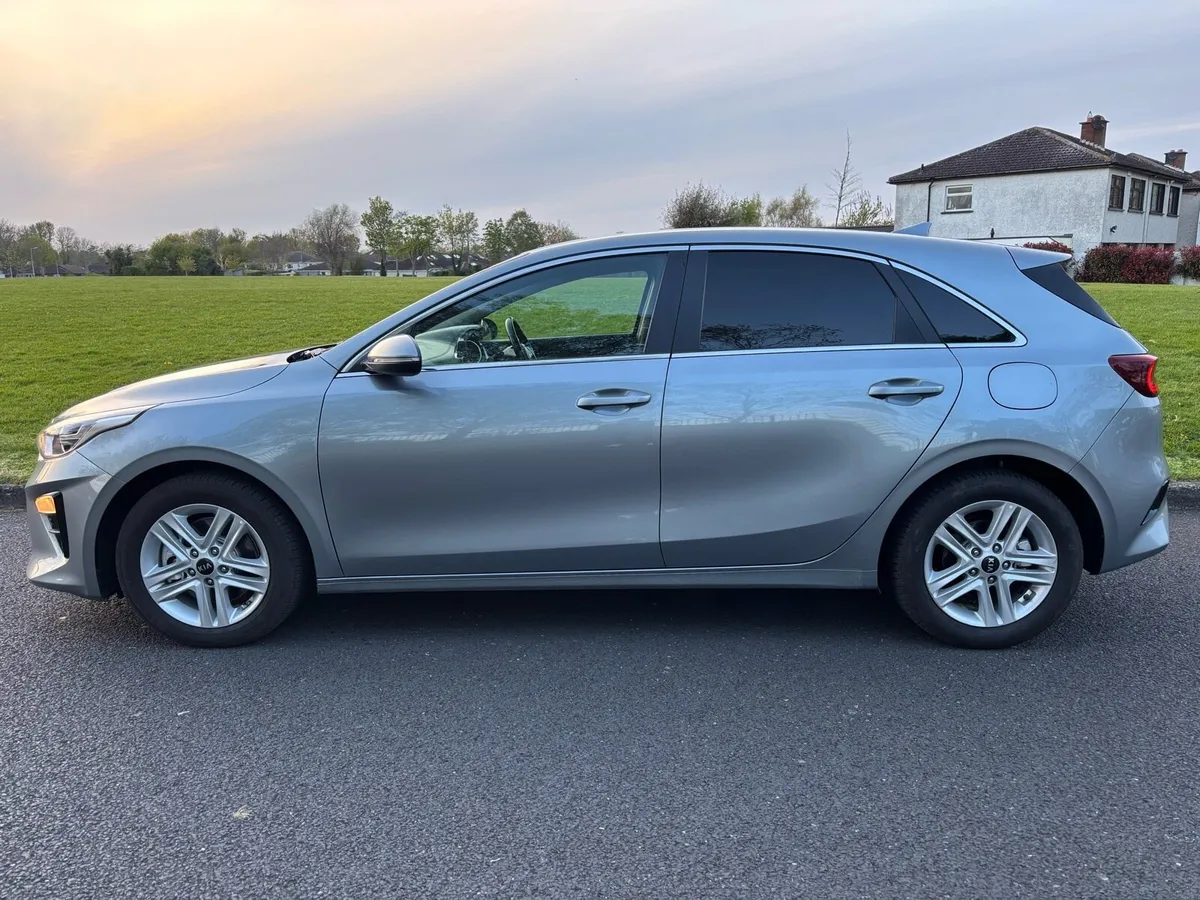 Kia Ceed commercial VERY LOW MILEAGE - Image 2
