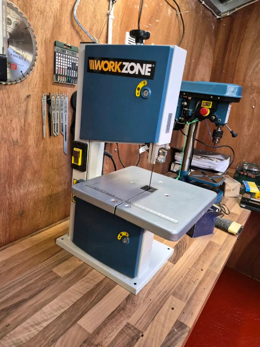 Band saw, magnifying glass with light and scroll s - Image 1