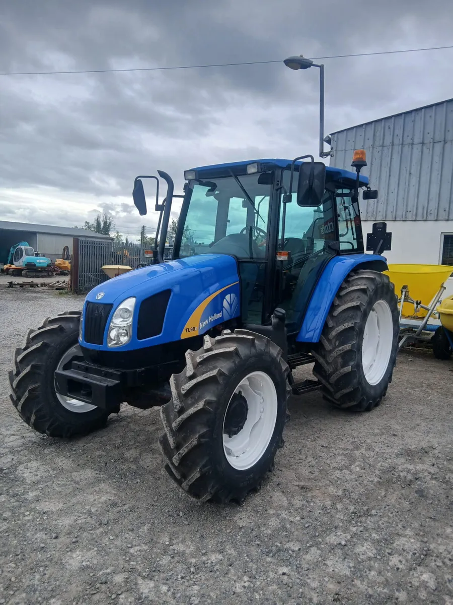 2006 New Holland TL90A for sale. - Image 2