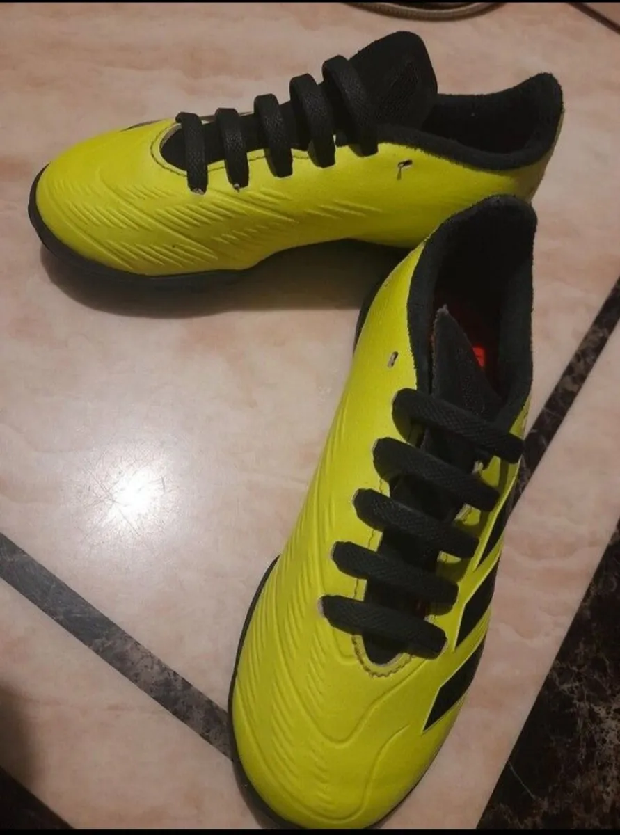 Adidas turf shoes - Image 2