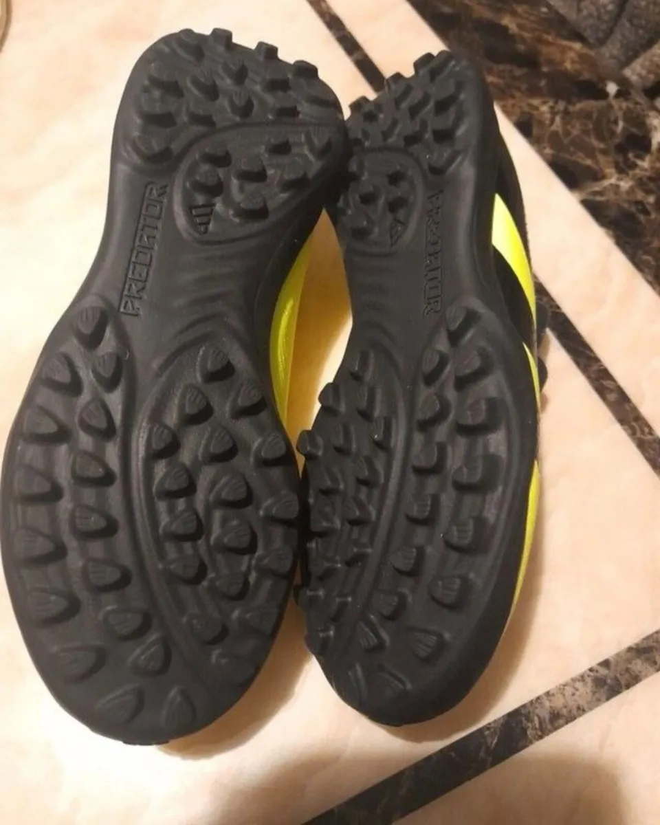 Adidas turf shoes - Image 3