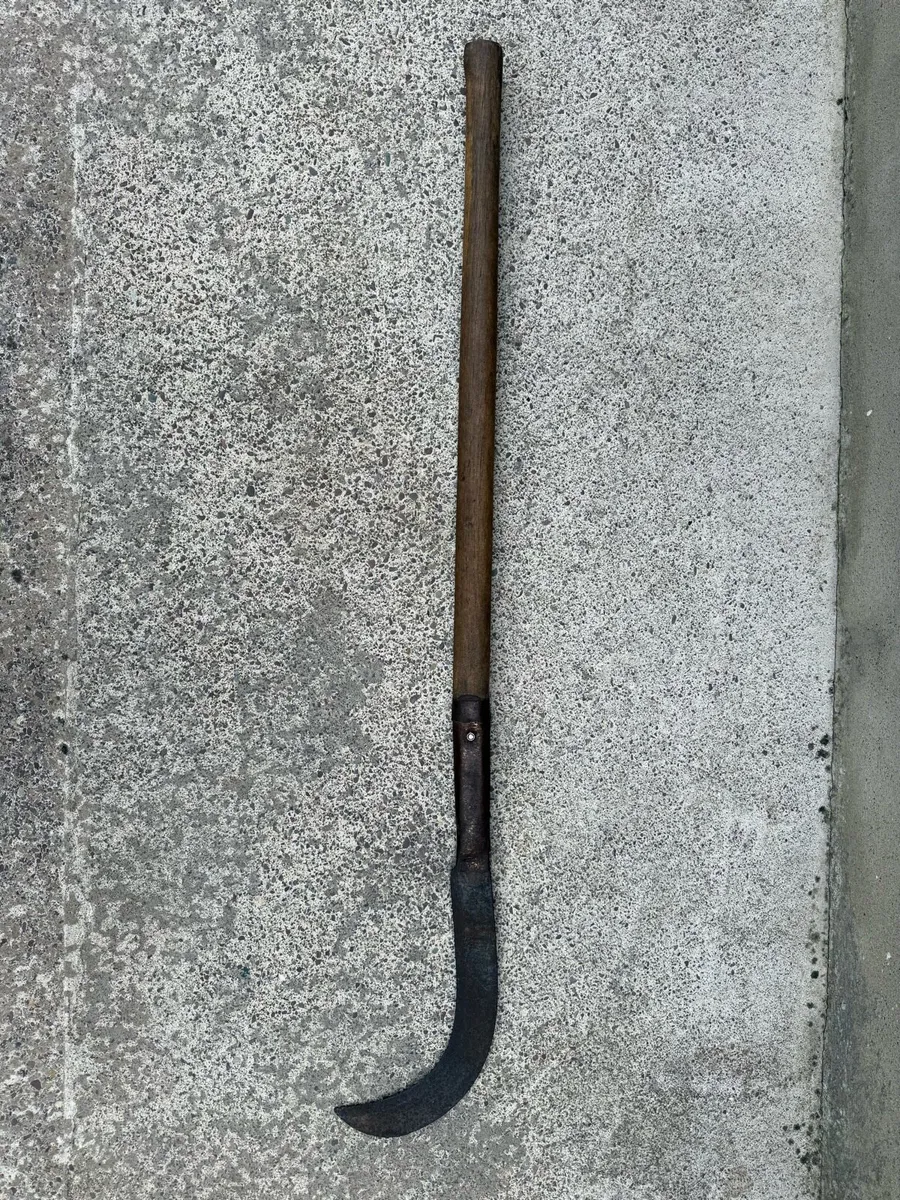 Antique long handle Slash/ Bush/ Bill Hook - Image 1
