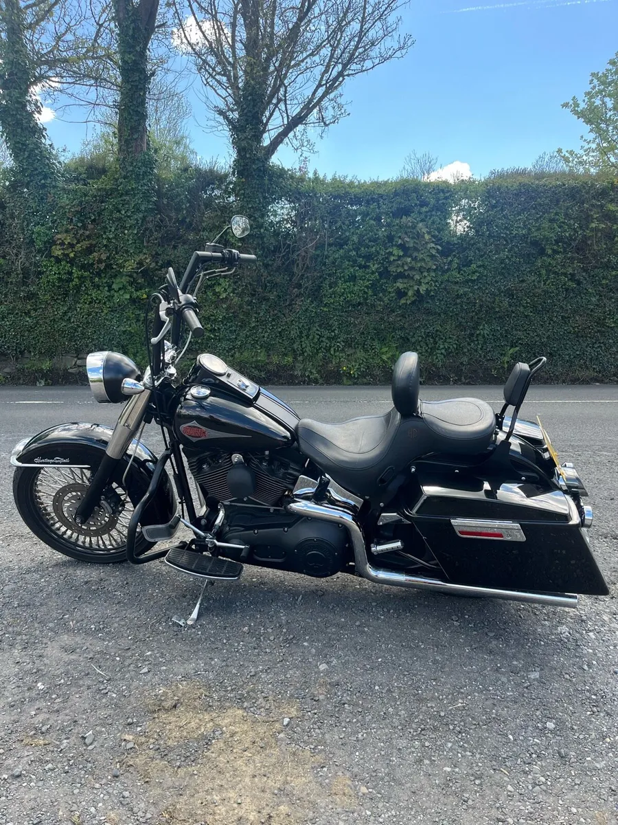 2001 Harley Davidson heritage softail - Image 1