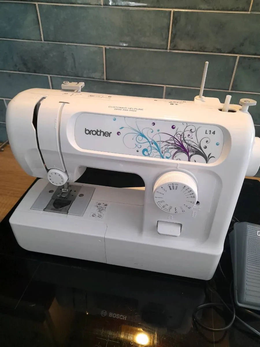 Sewing machine - Image 1