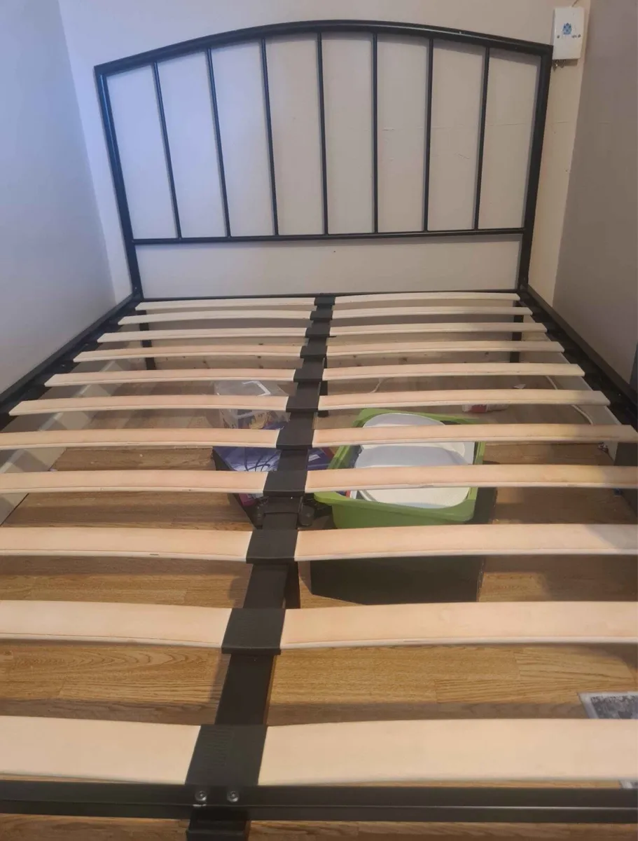 Beautiful Very Sturdy Modern Metal Double Bed - Image 1