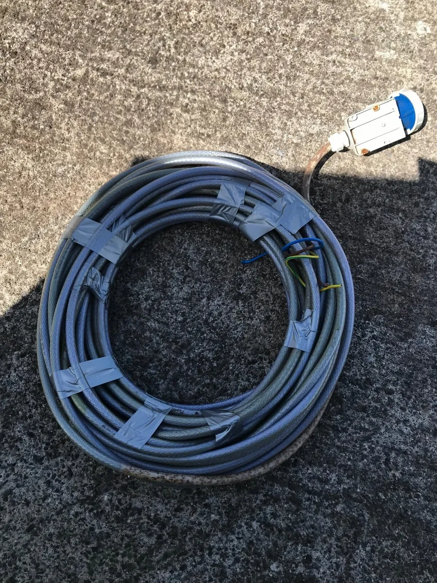 Electric Cable with wall socket - Image 4