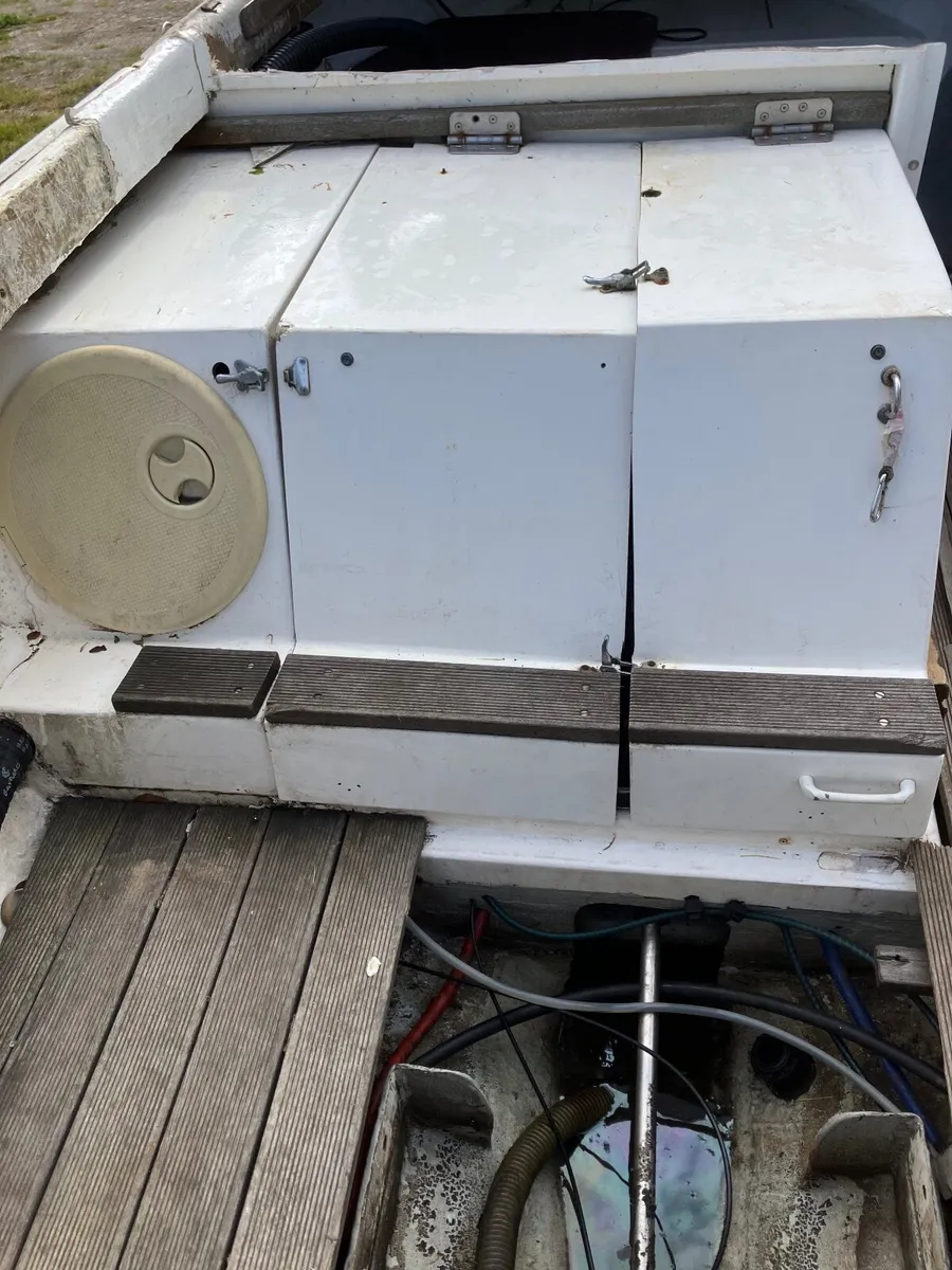 FISHING BOAT17FT TRIPLE KEEL FOR STABILITY - Image 3