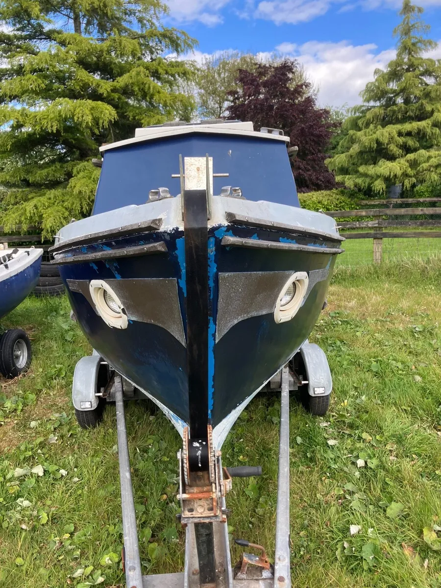 FISHING BOAT17FT TRIPLE KEEL FOR STABILITY - Image 1