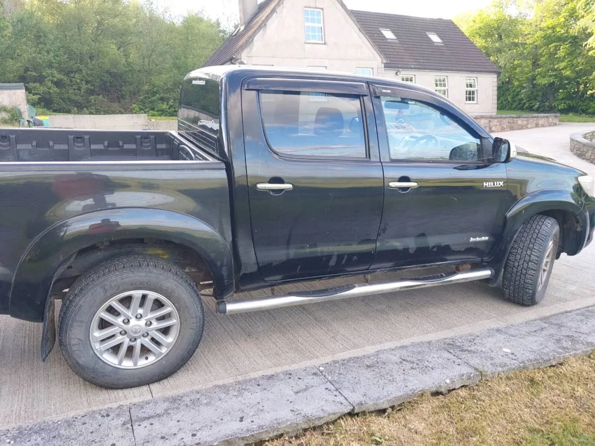 2012 Toyota Hilux - Image 4