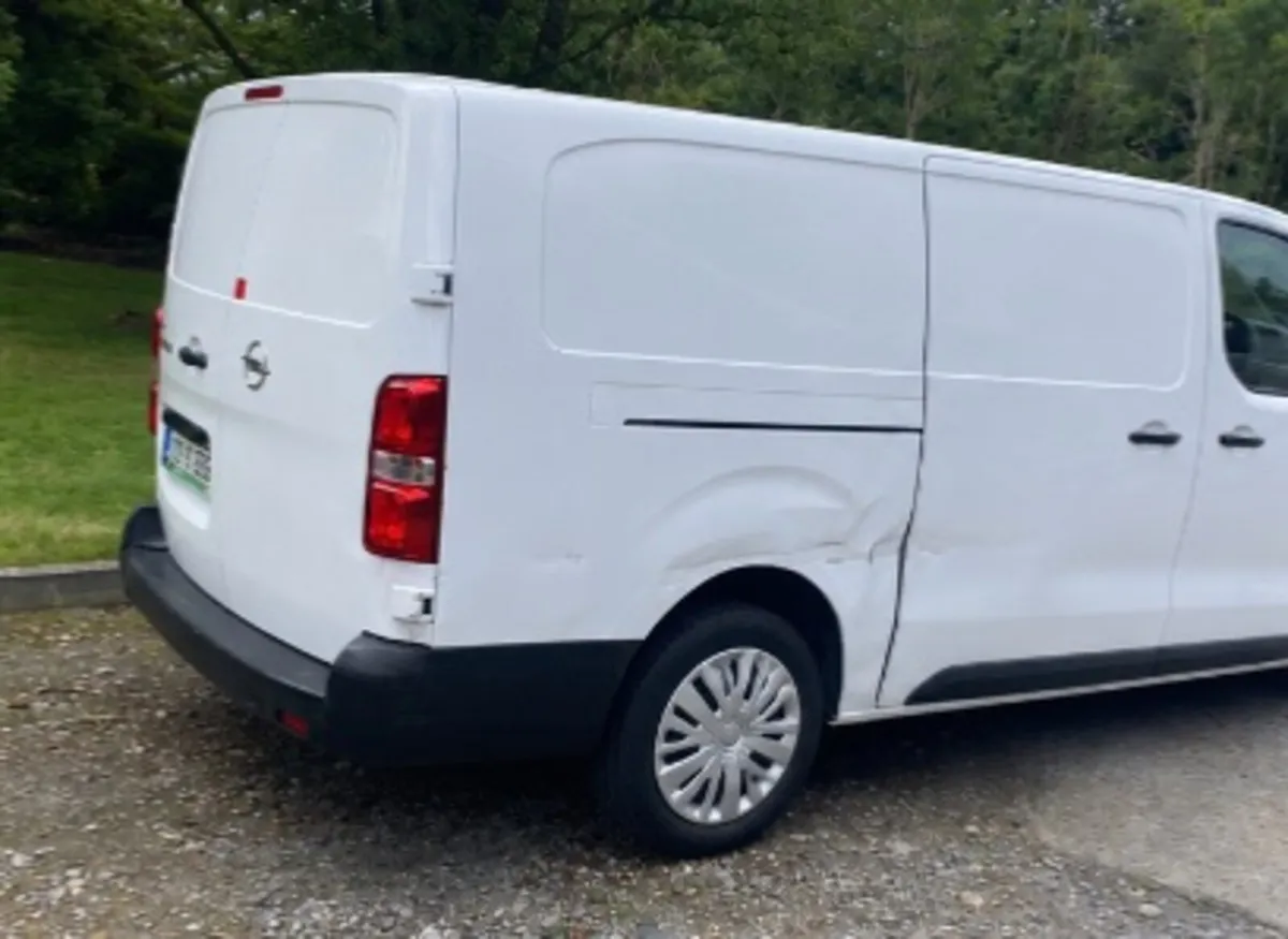 Opel Vivaro 2021 -€13500- Full price - Image 4