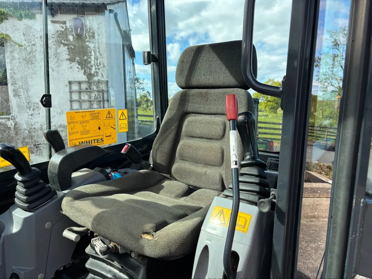 2017,KUBOTA KX 027-4 low hours - Image 4