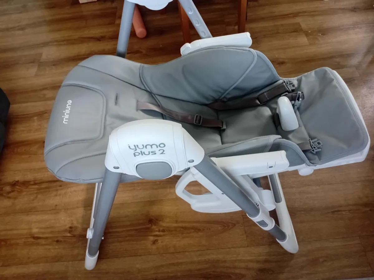 High chair - Image 2
