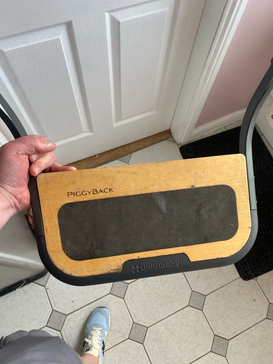 Uppababy Vista Piggyback Board / Buggy Board - Image 2