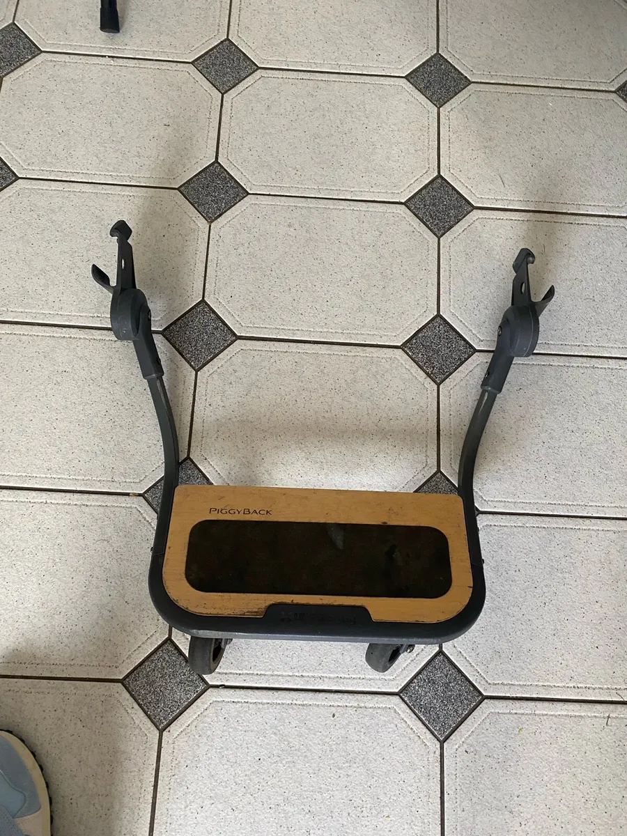 Uppababy Vista Piggyback Board / Buggy Board - Image 3