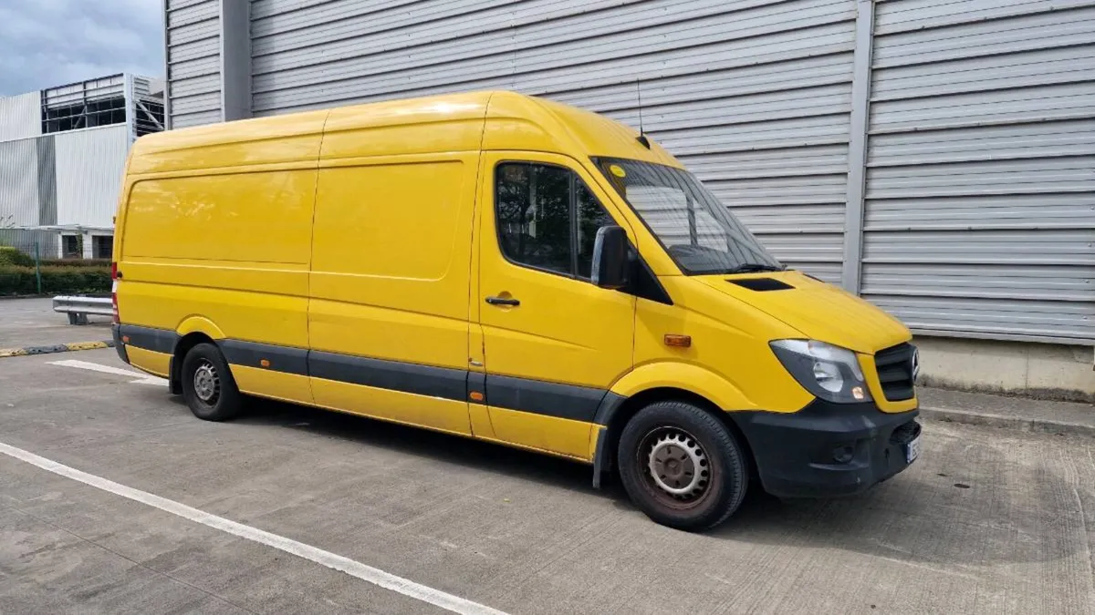 Mercedes Benz Sprinter - Image 1