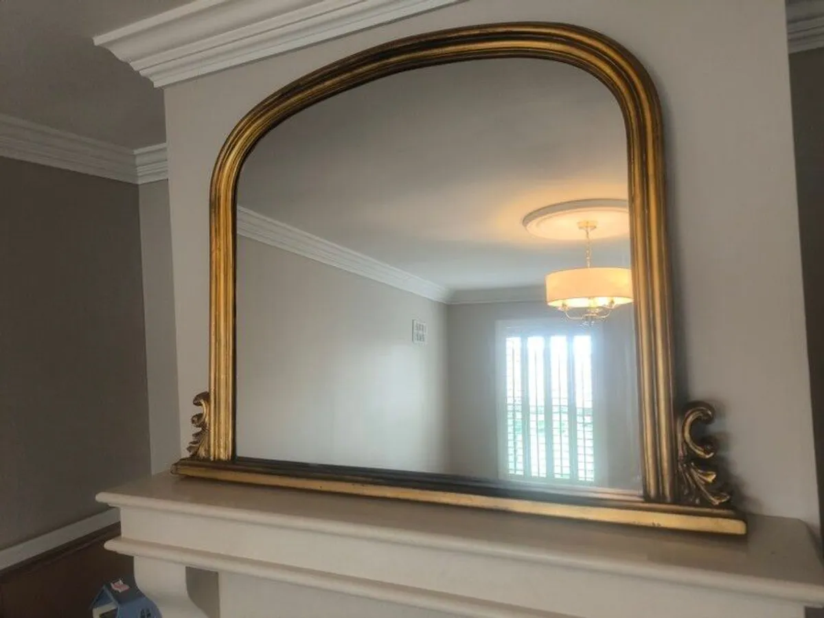 Large gold Mirror - Image 1