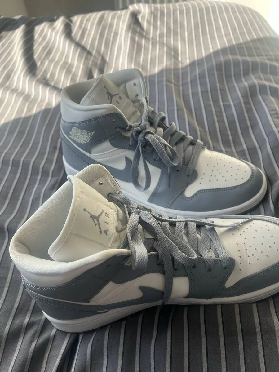 Grey and white Air Jordan 1 Mid tops - Image 4