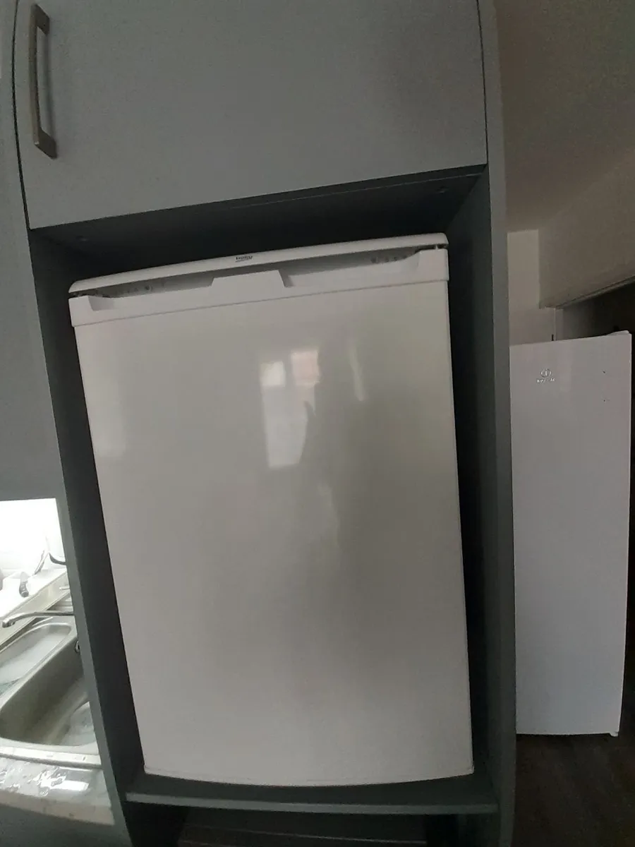 refrigerator - Image 3