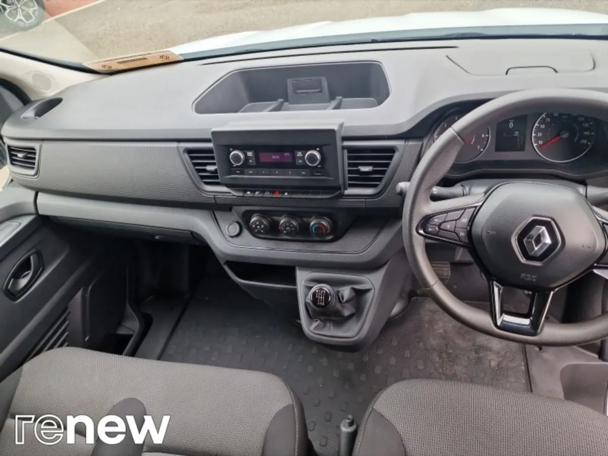 Renault Trafic TRAFIC LL30 BLUE DCI 130 BUSIN - Image 2
