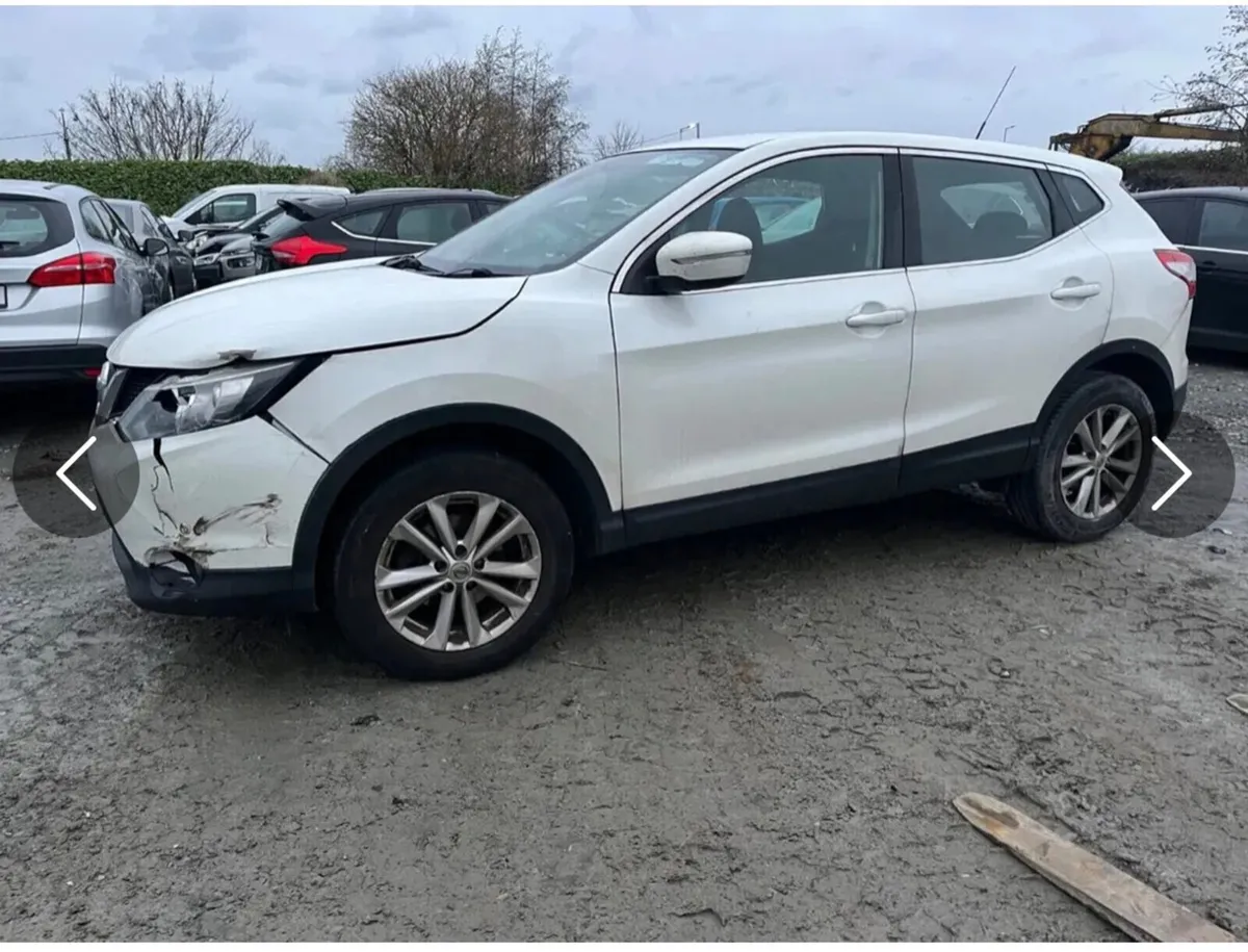 2014 Nissan Qashqai 1.5 Diesel very light damage - Image 2