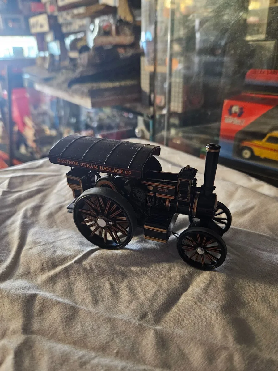 Corgi Steam Traction Engine Circus - Image 2