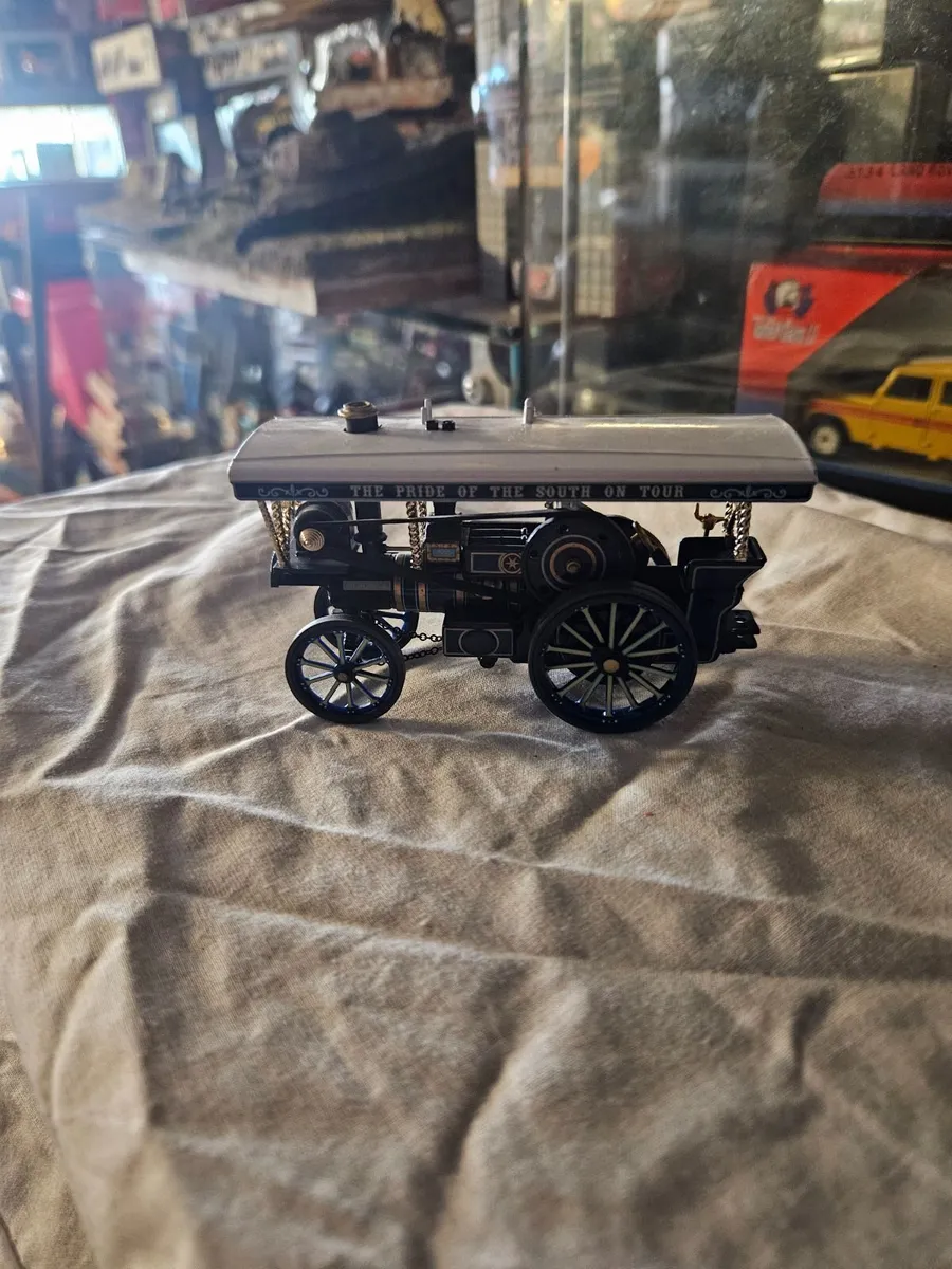 Corgi Circus Steam Traction Engine 1.50 - Image 1