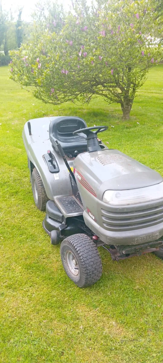 Ride on lawnmower - Image 2