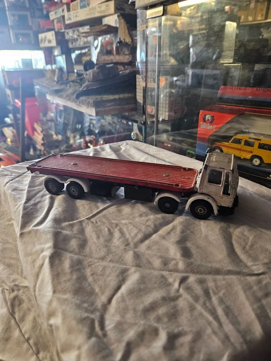 Corgi Circus Fair Ground Code3 Truck 1.50 - Image 2