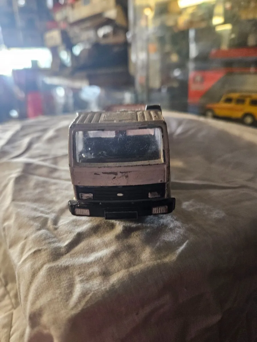 Corgi Circus Fair Ground Code3 Truck 1.50 - Image 3