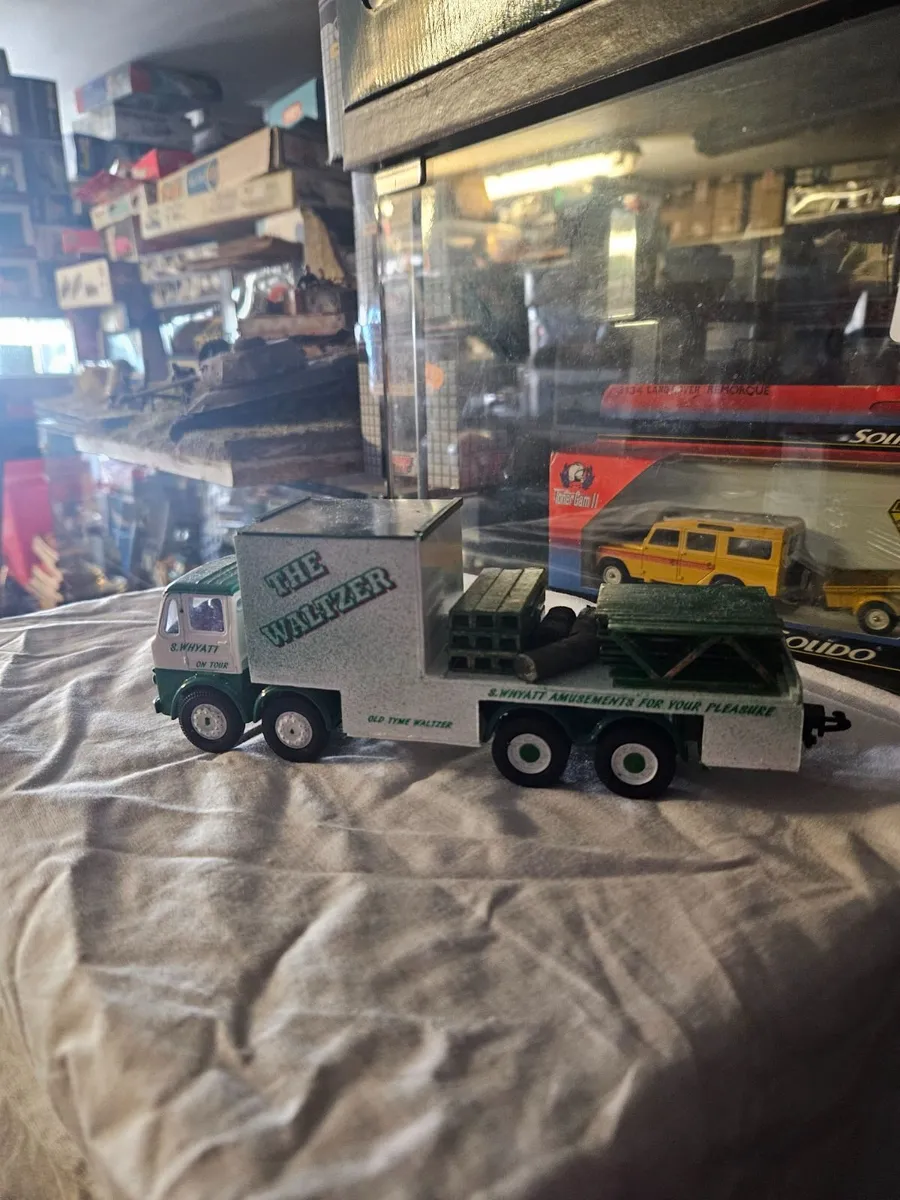 Corgi Circus Fair Ground Code3 Truck 1.50 - Image 2